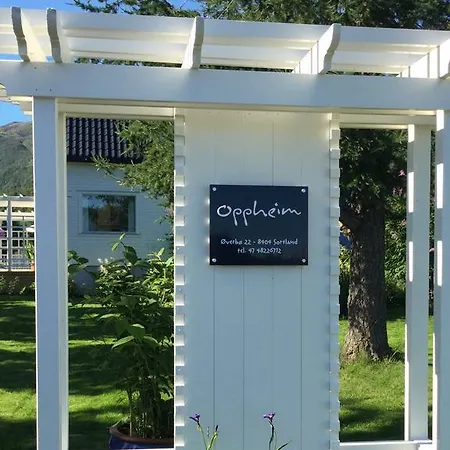 Feriehus Oppheim Holiday